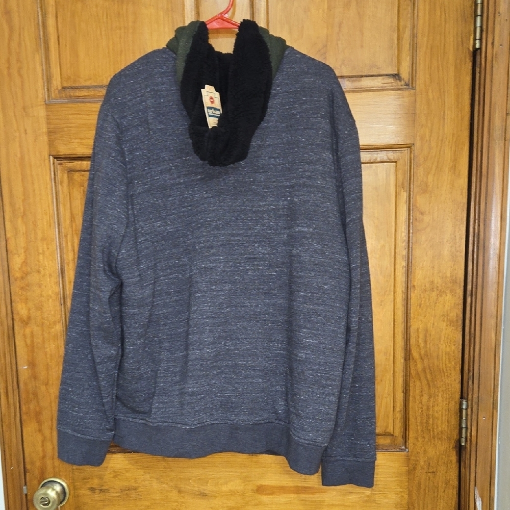 Urban Pipeline Men's Green, Black, and Gray Zip-Up Sweater - Picture 2 of 3